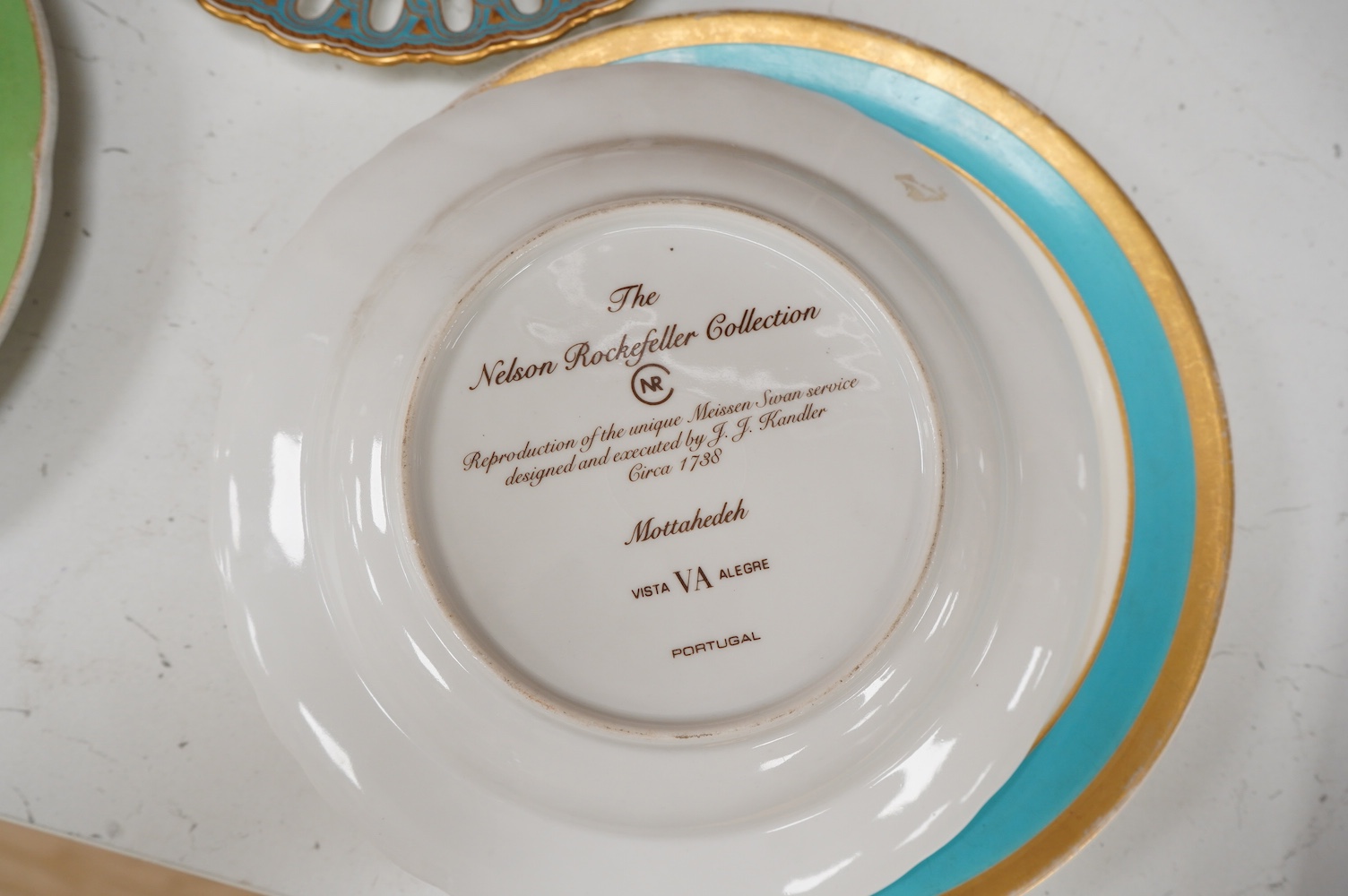 Five mixed 19th and 20th century armorial plates, including Royal Worcester, Spode and a Nelson Rockefeller collectors plate, largest 27cm diameter. Condition - two have gilded bands worn and one scratches to green glazi